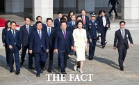  '日·美 순방' 출국하는 이재명 대통령 [포토]