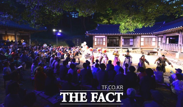 고운채는 고창다운 집이라는 뜻으로 방문자가 고창을 집처럼 느끼고 지역민의 일원으로서 농악을 체험하며 향유하기를 바라는 의미를 담았다. /고창군