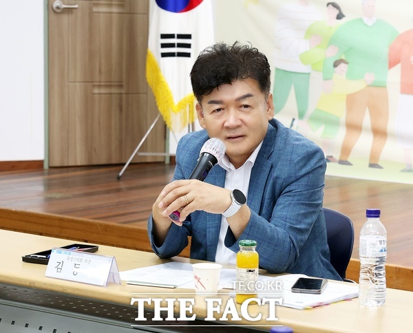 김동수 대전시 유성구의회 의장. /유성구의회