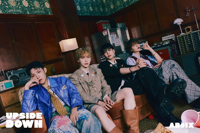 에이비식스의 열 번째 EP 업사이드 다운에는 타이틀곡 스투피드를 비롯해 여섯 곡이 수록된다./브랜뉴뮤직