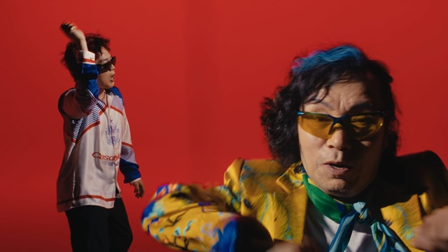 래퍼 머쉬베놈의 정규 앨범 얼의 타이틀곡 돌림판은 신빠람 이박사가 피처링으로 참여해 화제를 모았다. 신빠람 이박사는 돌림판에서 벌스 하나를 온전히 맡아 속사포랩을 완벽하게 소화했다./돌림판 유튜브 캡처