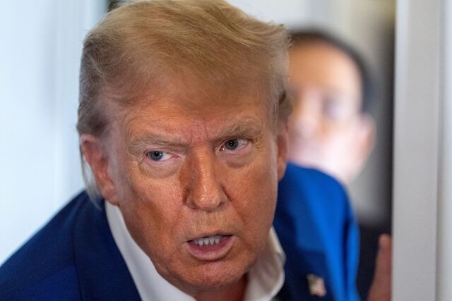 트럼프 대통령은 25일(현지시간) 소셜미디어(SNS) 트루스소셜에 게시한 글에서 미국 기술 기업들을 공격하는 국가들에 맞서 싸울 것이라고 언급했다. /AP·뉴시스