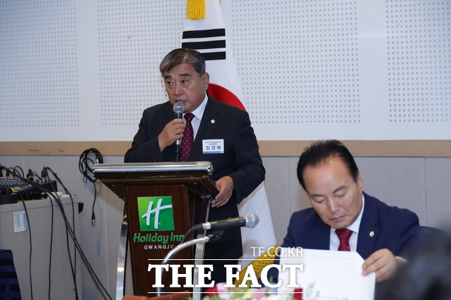 김경제 서천군의회 의장이 제267차 시도대표회의에서 발언하고 있다. /서천군의회