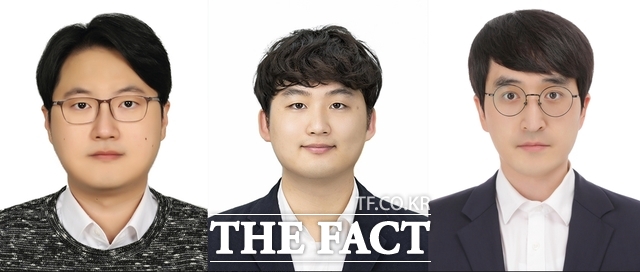 인하대 전기컴퓨터공학과 김형진·안석호 박사과정 학생과 지도교수인 서영덕 교수(왼쪽부터) /인하대학교.