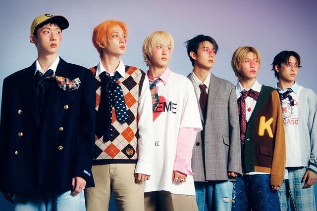 피원하모니의 첫 번째 영어 앨범 EX는 오는 9월 26일 오후 1시 공개된다. /FNC엔터테인먼트