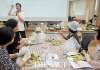  의왕시, 실버세대 위한 '푸드 리터러시 엄지척 영양교실' 운영