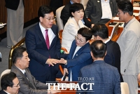  '국민의힘 추천' 국가인권위원 선출안 본회의 부결 [TF사진관]