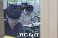  초중고 수업 중 '스마트폰 금지' 법, 국회 본회의 통과
