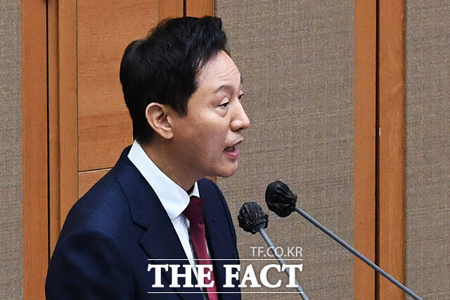 사진은 지난해 11월 열린 제327회 정례회 제4차 본회의에서 오세훈 서울시장이 발언하고 있는 모습. /서예원 기자