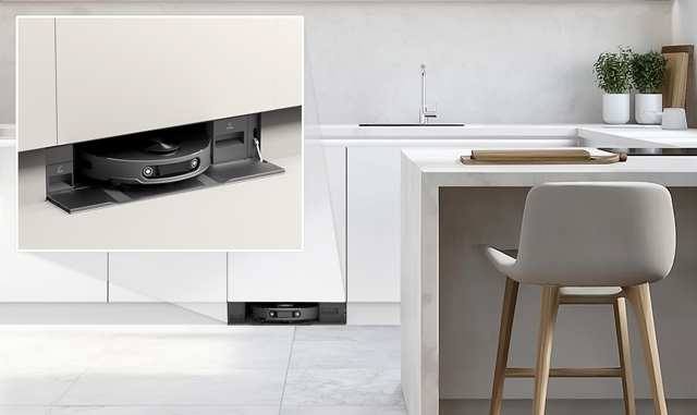 LG전자는 IFA 2025에서 빌트인형과 프리스탠딩형 등 2종의 로봇청소기 신제품을 공개한다. 사진은 빌트인형 로봇청소기. /LG전자