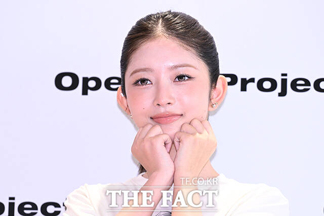 아이브 멤버 레이가 29일 방송되는 KBS2 뮤직뱅크 스페셜 MC로 출격한다. /서예원 기자