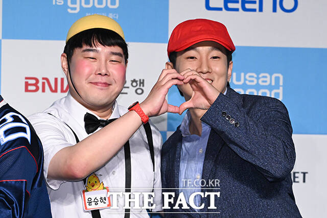 코미디언 윤승현(왼쪽)과 한수찬.