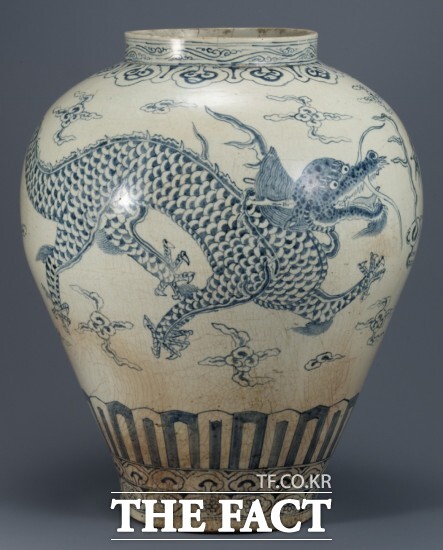 정읍시립박물관은 9월 2일부터 12월 7일까지 국립중앙박물관의 공모사업인 국보순회전 ‘푸른 빛에 담긴 품위와 권위, 왕실 청화백자’를 개최한다. / 정읍시