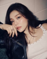  에일리, 