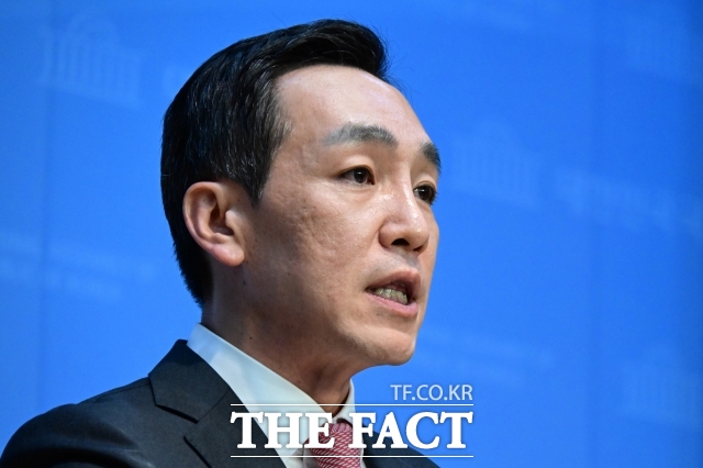 진보당은 30일 김민수 국민의힘 최고위원을 향해 즉각 사퇴하고 석고대죄해야 마땅하다고 강하게 규탄했다. 사진은 김민수 국민의힘 최고위원. /남윤호 기자