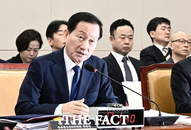 경찰이 류희림 전 방송통신심의위원장이의 이른바 민원 사주 의혹을 무혐의 결정에 대한 수사심의 신청을 접수해 사건을 다시 들여다보고 있다./더팩트DB