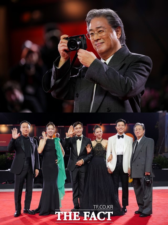 박찬욱(위) 감독이 29일(현지 시간) 이탈리아 베네치아에서 열린 제82회 베네치아국제영화제에서 영화 어쩔수가없다(No Other Choice) 포토콜 행사에 참석해 출연진과 함께 포즈를 취하고 있다. 왼쪽부터 배우 이성민, 염혜란, 이병헌, 손예진, 박희순, 박찬욱./뉴시스