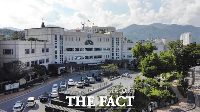 경기 가평군청사 전경./더팩트DB