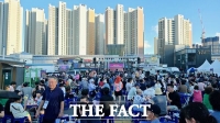  대전 서구 도마시장 '쏘맥축제' 열기 후끈…맥주잔 부딪치며 상권 살려