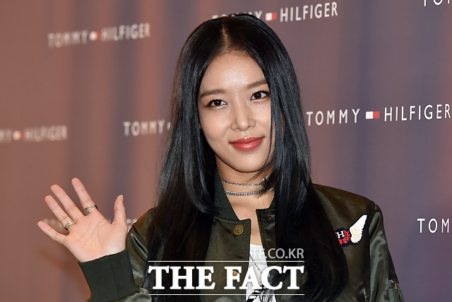 그룹 원더걸스 유빈이 큰언니의 암 투병 사실을 고백하며 가족의 치료를 위해 국민 청원에 힘을 보태 달라고 호소했다. /더팩트 DB