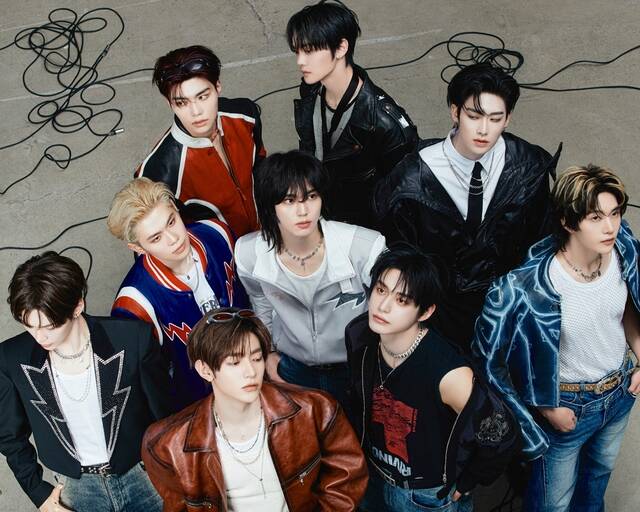 그룹 제로베이스원의 첫 정규 앨범 네버 세이 네버가 발매 당일 110만 장 이상 판매됐다. 이로써 제로베이스원은 데뷔 앨범부터 6개 앨범 연속으로 밀리언셀러에 등극했다./웨이크원