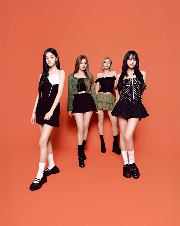 키스오브라이프가 하반기 중 일본에서 앨범을 발매하고 정식 데뷔한다. /S2엔터
