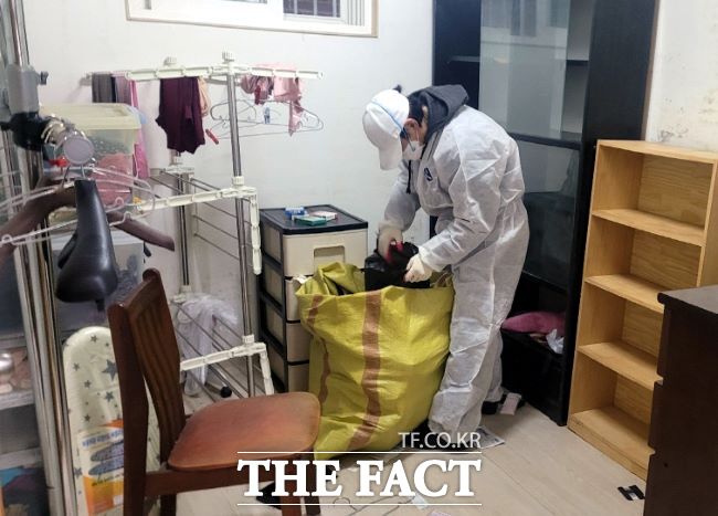 저소득 취약계층 대상 깔끄미 주거환경 개선 사업 진행 모습./과천시