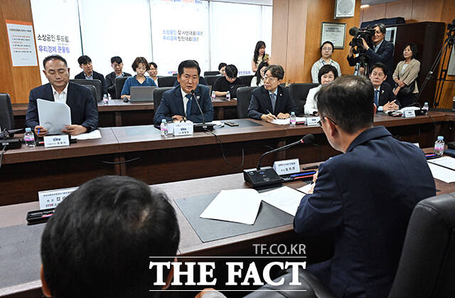 인사말 하는 정청래 더불어민주당 대표.