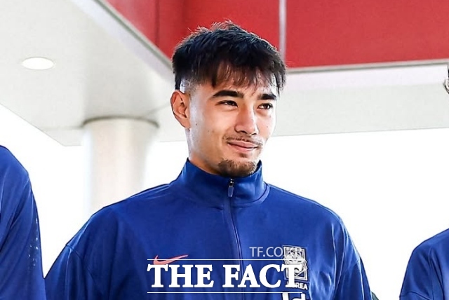 한국·독일 혼혈 선수 옌스 카스트로프가 2일 미국 뉴욕에서 열린 한국 축구 국가대표팀의 평가전 대비 훈련에 참여했다. 카스트로프는 해외 출생 혼혈 선수로는 최초로 대표팀에 발탁됐다. /KFA