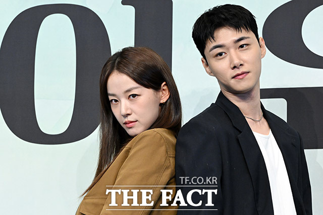 배우 이주명(왼쪽)과 서지훈이 JTBC 새 금요시리즈 마이 유스에서 티격태격 케미를 보여줄 예정이다. /남용희 기자