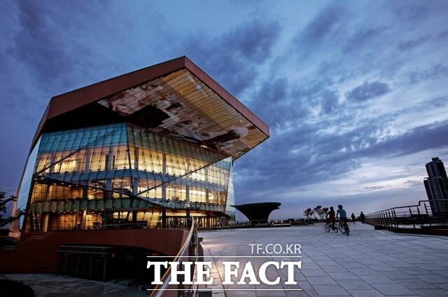 아트센터인천 야경 모습. /인천경제청