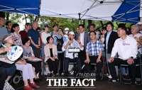 '주택공급 활성화' 주민 간담회하는 오세훈 시장[포토]