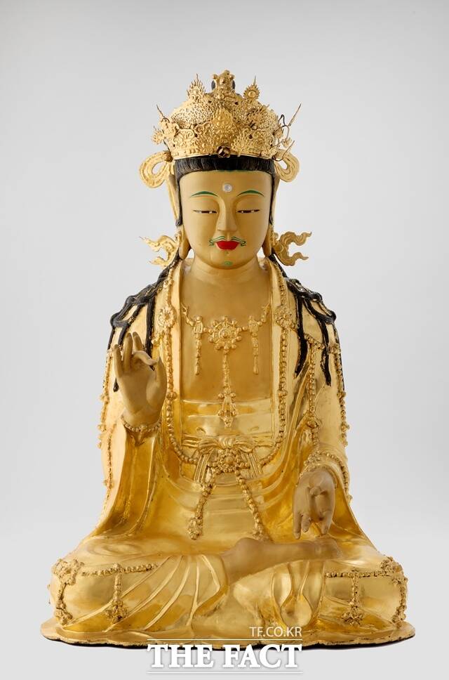 합천 해인사 금동관음보살좌상. /경남도