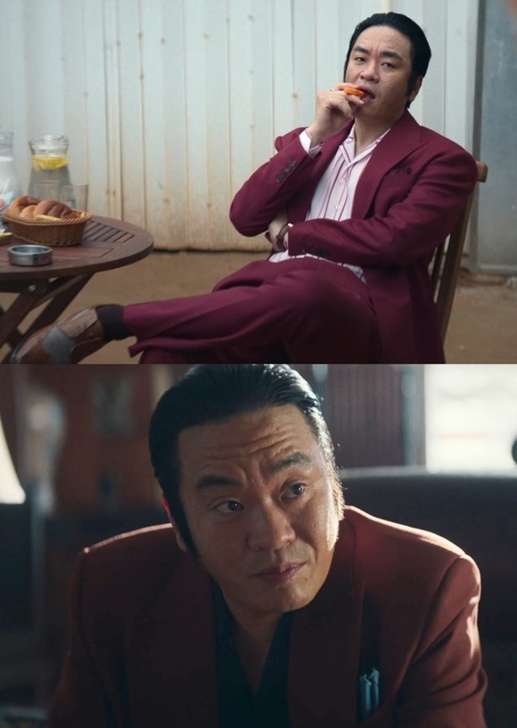 배우 이성욱이 애마에서 나랏일을 하는 최실장 역을 맡아 열연했다. /넷플릭스