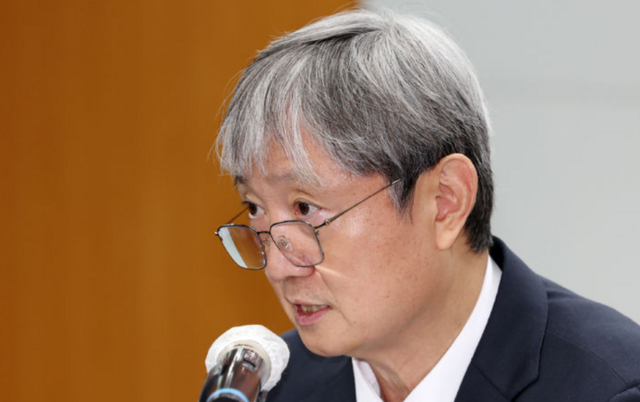 이찬진 금융감독원장이 저축은행에 서민금융공급을 주문했지만 반응은 미온적이다. /뉴시스