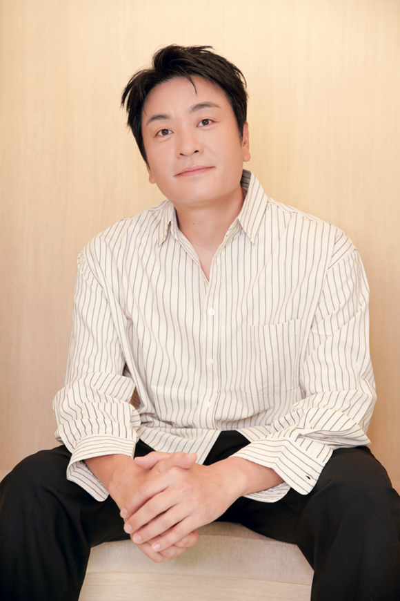 배우 이성욱이 최근 서울 마포구 상암동 <더팩트> 사옥에서 취재진과 만나 SBS 금토드라마 트라이: 우리는 기적이 된다와 넷플릭스 오리지널 시리즈 애마 관련 인터뷰를 진행했다. /사람엔터테인먼트