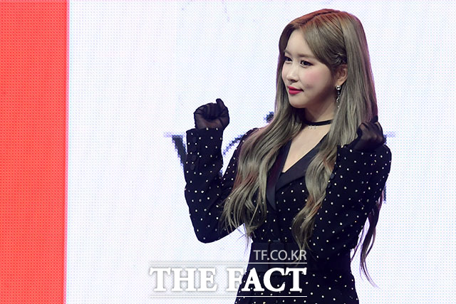 그룹 우주소녀의 다영이 9일 고나 러브 미, 라이트?를 발매하고 정식 솔로 데뷔한다./더팩트DB