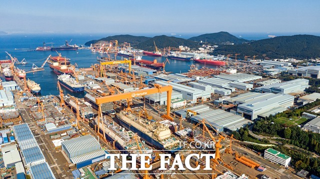 한화임팩트의 미국 법인인 한화임팩트파트너스가 보유하고 있던 한화오션 지분을 전량 처분했다고 5일 공시했다. 한화오션 거제사업장 전경. /한화오션