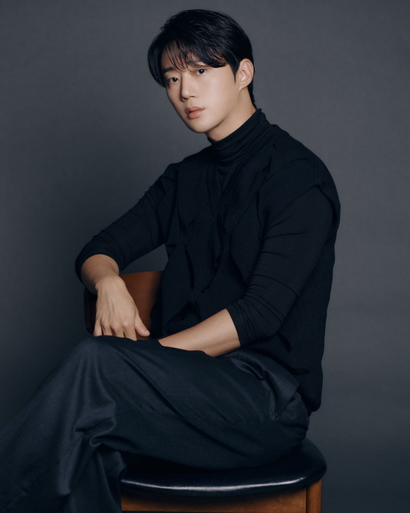 배우 한은성이 7일 비연예인 연인과 오랜 연애 끝에 결혼식을 올린다. /YY엔터테인먼트