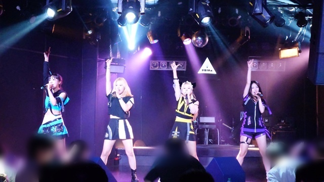 다이아 웨이 레몬 로즈(왼쪽부터). 그룹 메모리아는 고향 친구들이 모여 결성한 라이브 아이돌이다. 이들은 라이브 아이돌의 매력으로 현장감을 꼽았다./최현정 기자