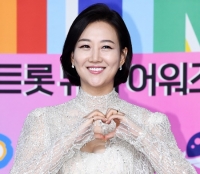  [강일홍의 클로즈업] 장윤정, 두 차례 트로트 부흥 이끈 '원조 퀸'