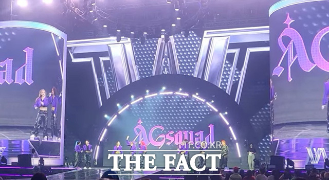 호주 댄스 크루 AZ SQUAD과 영화 케이팝 데몬 헌터스 속 사자보이즈의 소다팝 노래에 맞춰 댄스 챌린지를 선보이고 있다. /서울 잠실=오승혁 기자