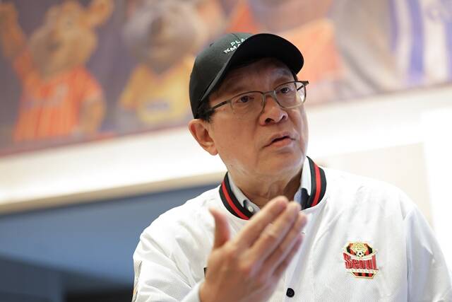 허태수 GS그룹 회장이 8일 웨스틴 서울 파르나스에서 열린 제4회 GS그룹 해커톤에 참석해 인터뷰에 응답하고 있다. /GS그룹