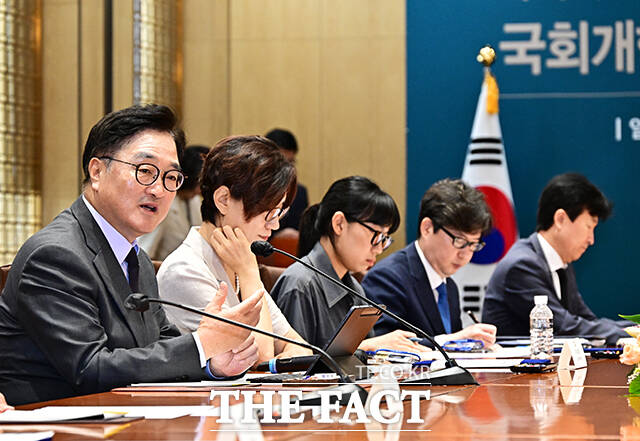 발언하는 우원식 국회의장.