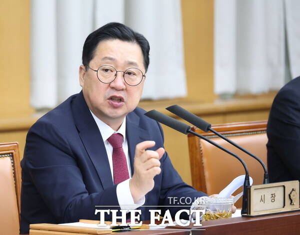 이장우 대전시장이 8일 주간업무회의를 주재하고 있다./대전시
