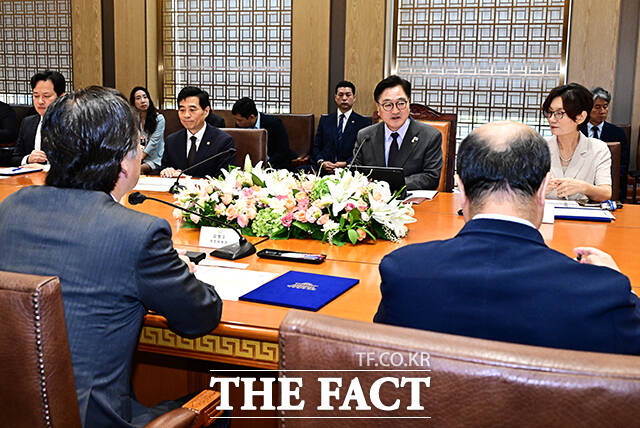 인사말 하는 우원식 국회의장.