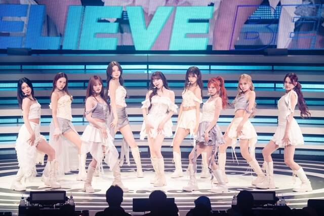 걸그룹 니쥬가 지난 6~7일 도쿄 예술극장에서 일본 홀 투어를 시작했다. 이번 투어는 21개 도시 총 32회 규모다. /JYP엔터