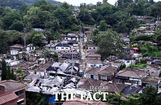 9일 서울 노원구 중계동 백사마을(노원구 중계본동 30-3번지 일대)에서 재개발 사업을 위한 철거 작업이 진행되는 가운데, 백사마을의 모습이 보이고 있다. /이새롬 기자