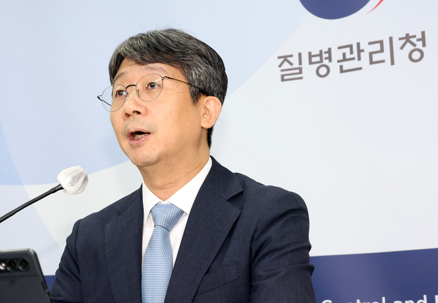 9일 임승관 질병관리청장은 데이터 과학 기반으로 질병을 적극적으로 예측하고 관리하겠다고 밝혔다. 사진은 이날 임 청장이 충북 청주 질병청에서 출입기자 간담회를 열고 주요 업무 추진계획을 설명하는 모습./뉴시스