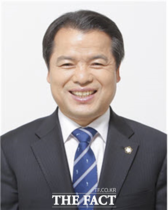 이재명 대통령은 9일 장·차관급 인사를 단행했다. 위철환 중앙선거관리위원 후보자. /대통령실